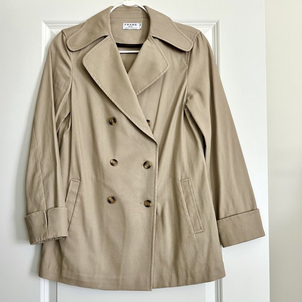 FRAME Cotton Double Breasted Short Trench Coat in Natural Size S